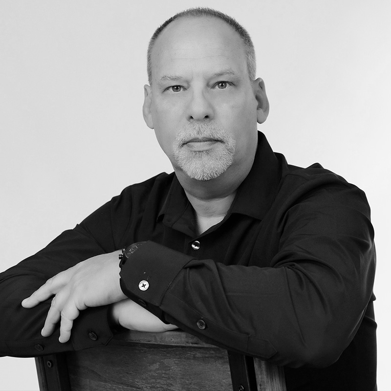 Scott Weinberger headshot Web BW
