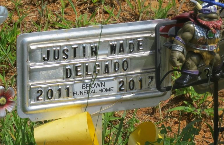 Justin Jr. Delgado's grave